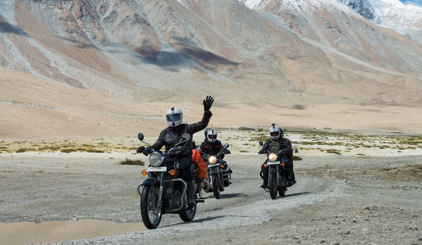 Manali Ladakh Bike Tour- 7 Nights 8 Days